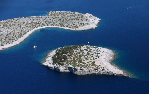 Klifovi na otoku Obručan