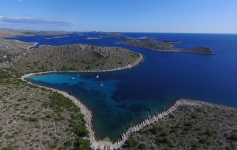 Otok Levrnaka
