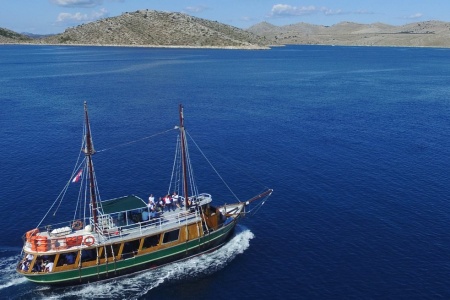 Izlet u NP Kornati brodom Barbarinac